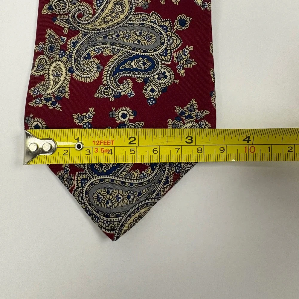 Givenchy Monsieur Mens Silk Tie Red Paisley Extra Long XL Vintage Italy Fabric